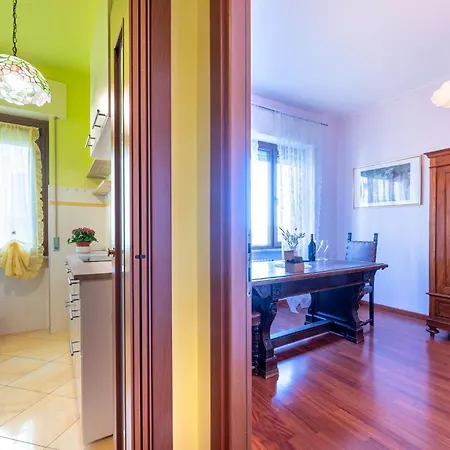 Appartamento Guesthost - Cozy Near The Hospital
