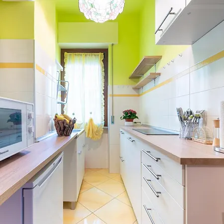 Cozy Near The Hospital Appartement Parma