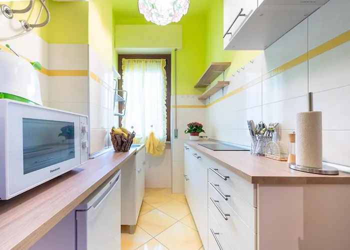 Cozy Near The Hospital Διαμέρισμα Πάρμα