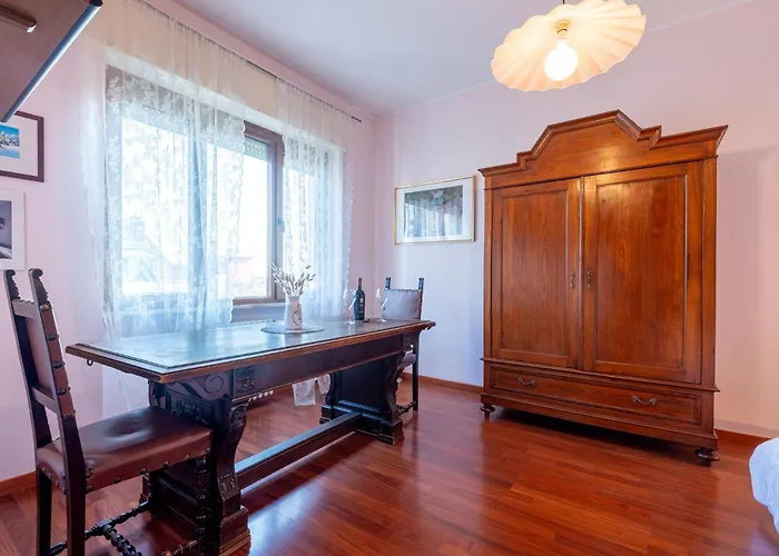 Cozy Near The Hospital Διαμέρισμα