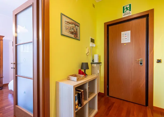 Guesthost - Cozy Near The Hospital Apartament *